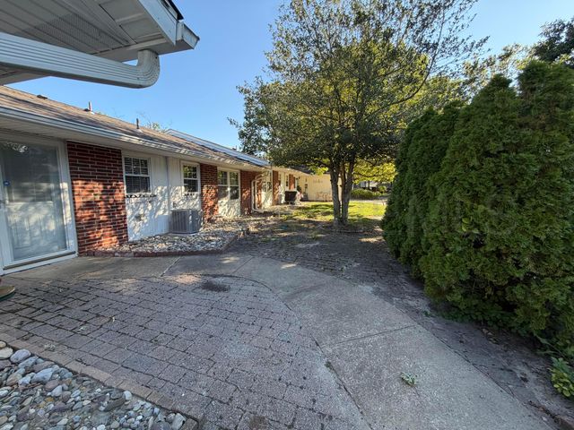 600C Lake Point Drive, Lakewood, NJ 08701