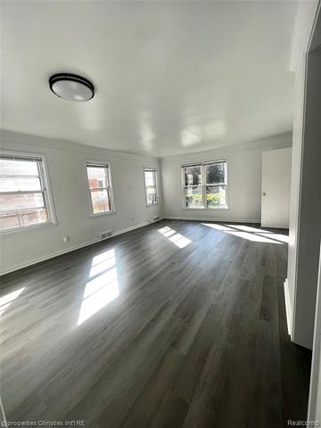 311 S Pleasant Street, Royal Oak, MI 48067