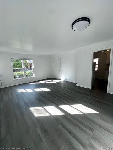 311 S Pleasant Street, Royal Oak, MI 48067