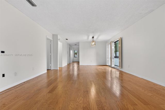 21810 Cypress Circle 26B, Boca Raton, FL 33433