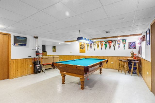 648 Thunderbird Trail, Carol Stream, IL 60188