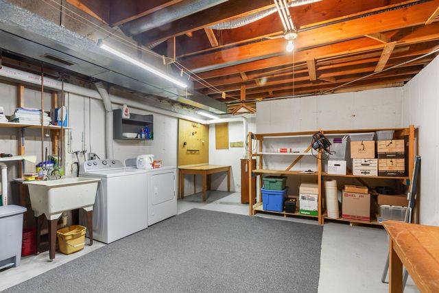 648 Thunderbird Trail, Carol Stream, IL 60188