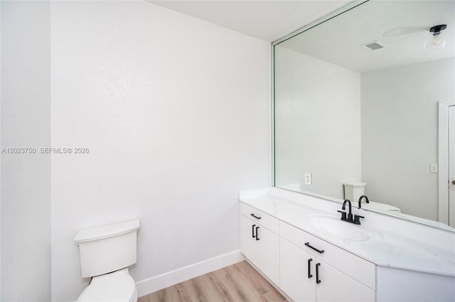 16452 SW 99th Ln 16452, Miami, FL 33196