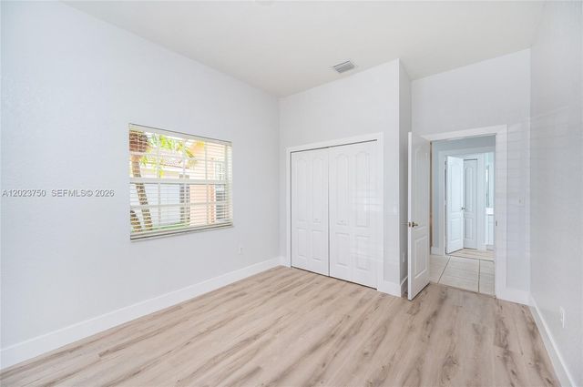 16452 SW 99th Ln 16452, Miami, FL 33196