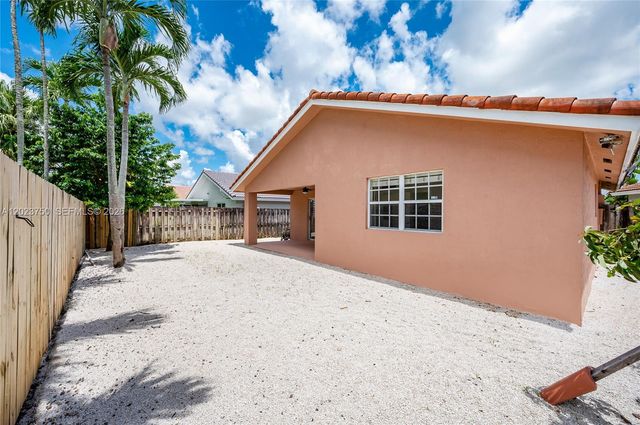 16452 SW 99th Ln 16452, Miami, FL 33196