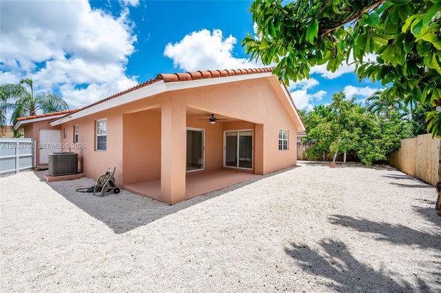 16452 SW 99th Ln 16452, Miami, FL 33196