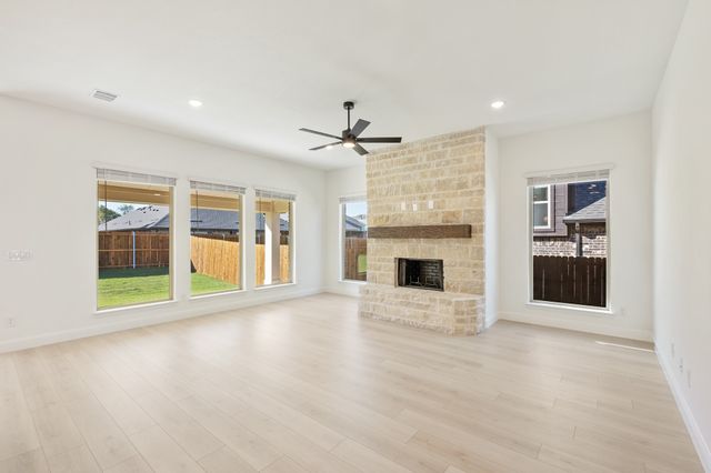 2005 Amber Gate Drive, Anna, TX 75409