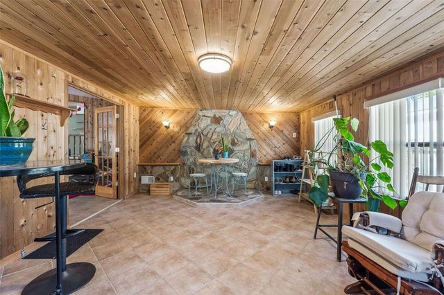 21739 SHADY GROVE ROAD, Groveland, FL 34736