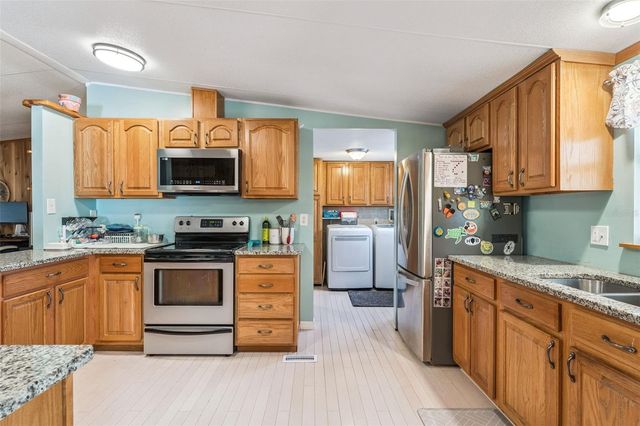 21739 SHADY GROVE ROAD, Groveland, FL 34736