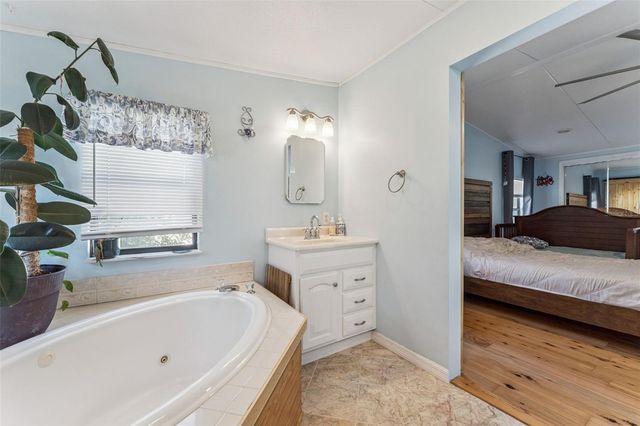 21739 SHADY GROVE ROAD, Groveland, FL 34736