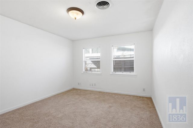 2416 S 5th ST B, Austin, TX 78704