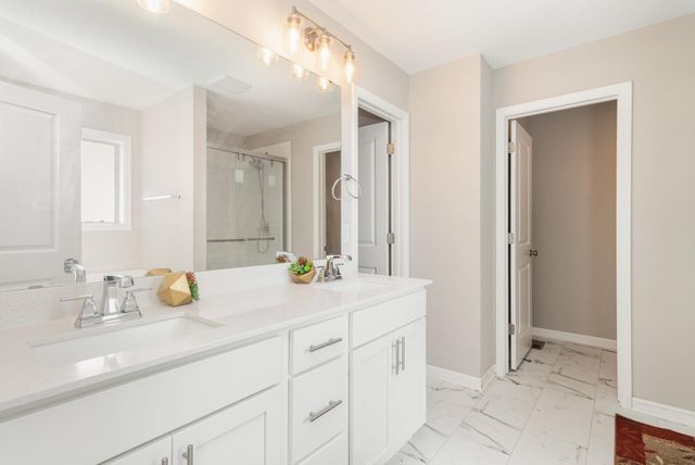 9911 32nd Street NE, Saint Michael, MN 55376