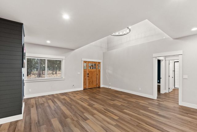 17008 Sharp Drive, Bend, OR 97707