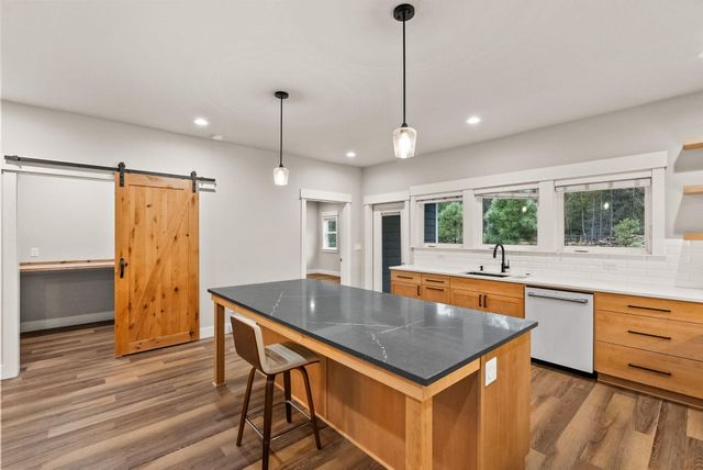 17008 Sharp Drive, Bend, OR 97707