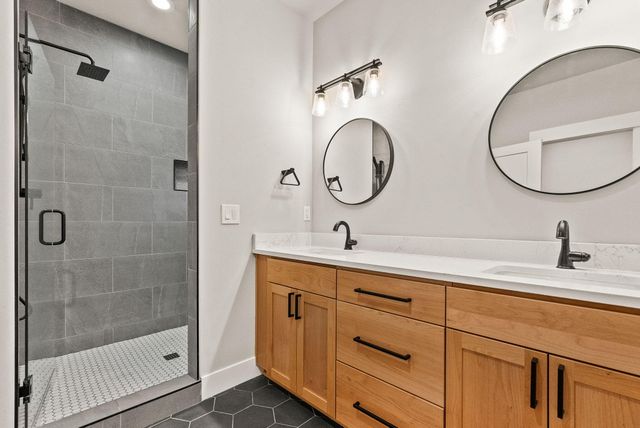 17008 Sharp Drive, Bend, OR 97707