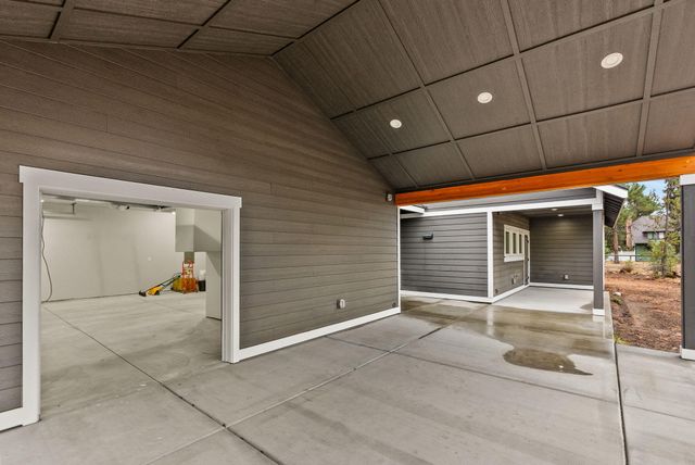 17008 Sharp Drive, Bend, OR 97707