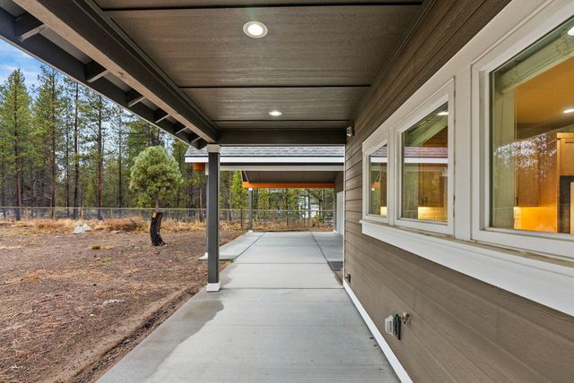 17008 Sharp Drive, Bend, OR 97707