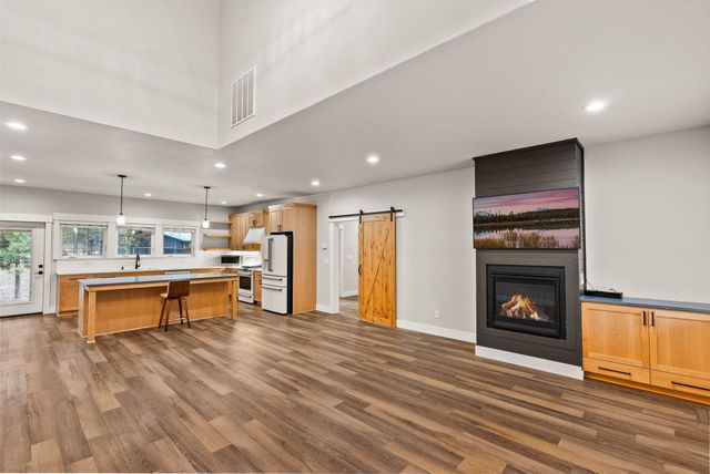 17008 Sharp Drive, Bend, OR 97707