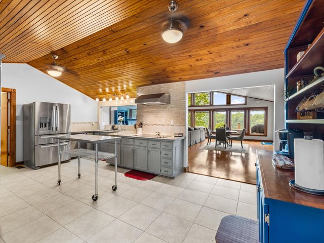 389 Lakeview Drive, Somerset, KY 42503