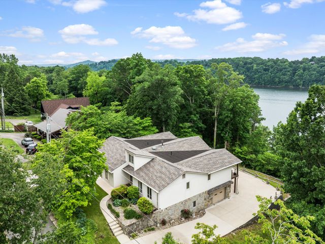 389 Lakeview Drive, Somerset, KY 42503