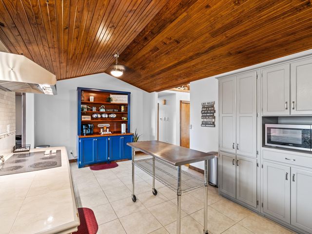 389 Lakeview Drive, Somerset, KY 42503