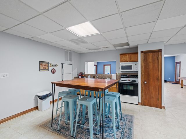 389 Lakeview Drive, Somerset, KY 42503