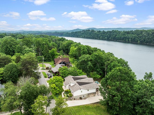 389 Lakeview Drive, Somerset, KY 42503