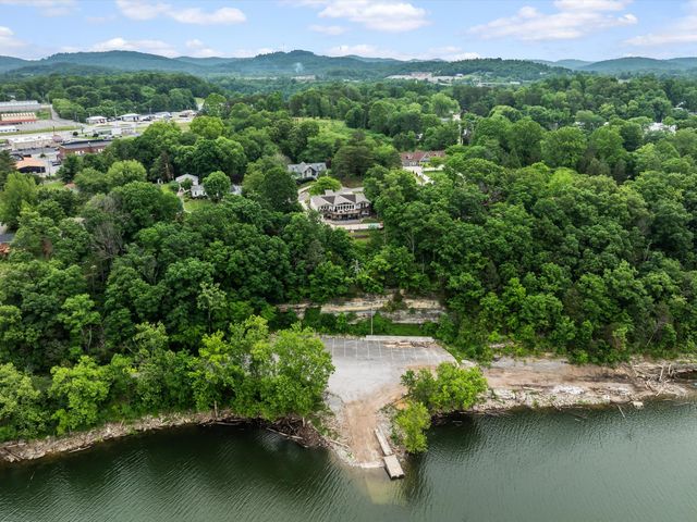 389 Lakeview Drive, Somerset, KY 42503