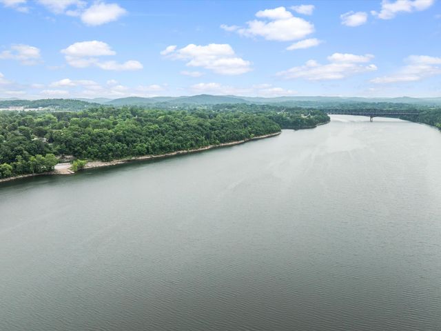 389 Lakeview Drive, Somerset, KY 42503