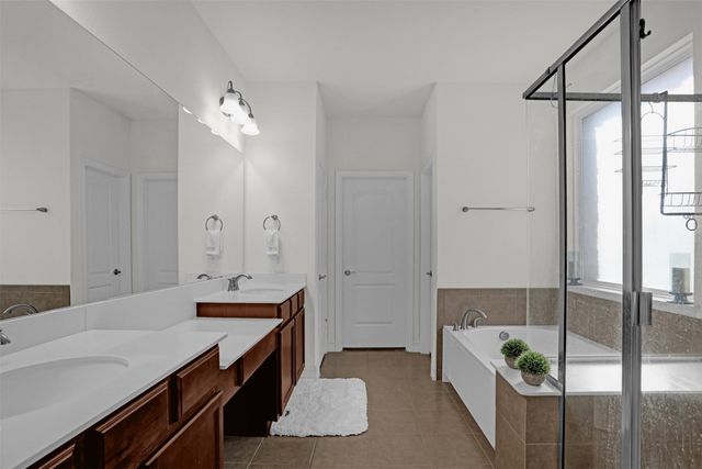 208 Copper Canyon Drive, Lewisville, TX 75067