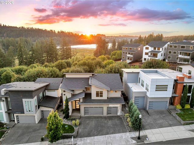 4645 N ADAMS St, Camas, WA 98607