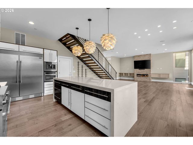 4645 N ADAMS St, Camas, WA 98607