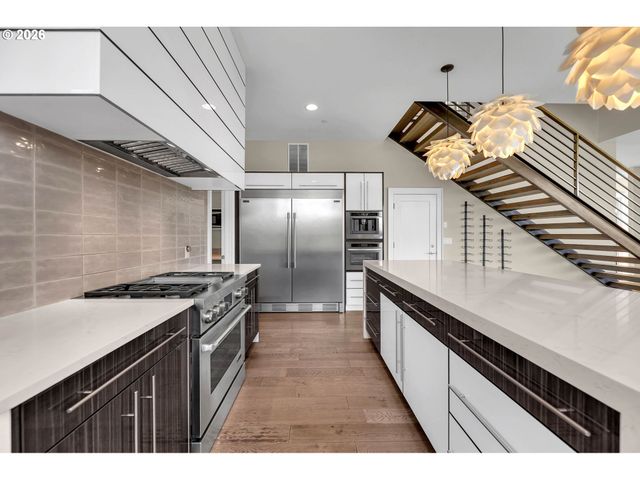 4645 N ADAMS St, Camas, WA 98607