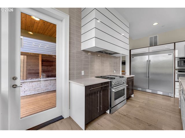 4645 N ADAMS St, Camas, WA 98607