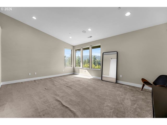 4645 N ADAMS St, Camas, WA 98607