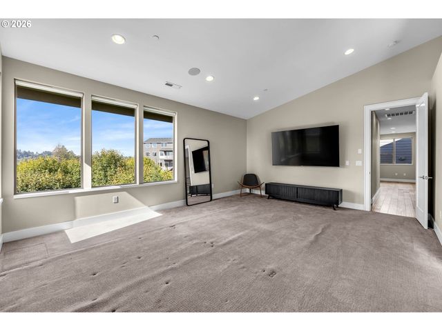 4645 N ADAMS St, Camas, WA 98607