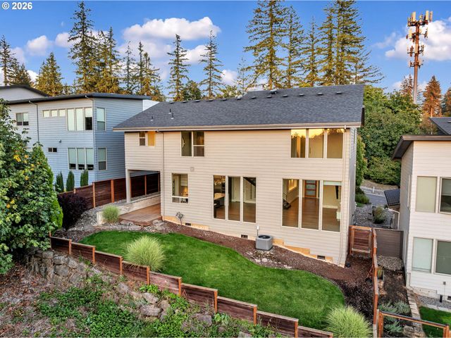 4645 N ADAMS St, Camas, WA 98607