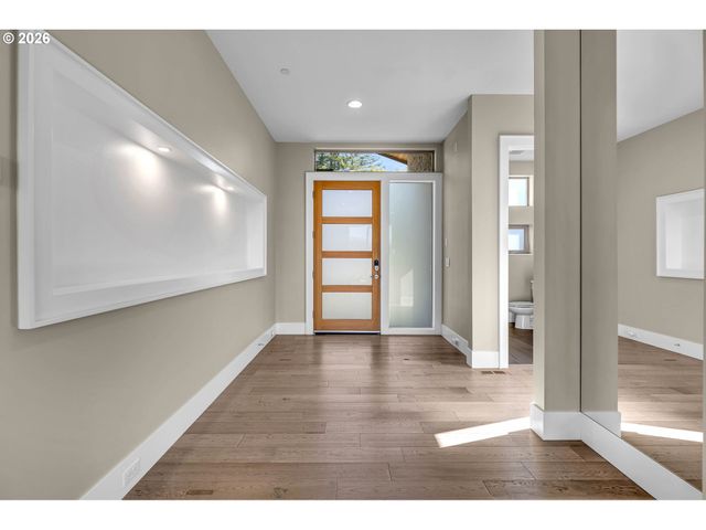 4645 N ADAMS St, Camas, WA 98607