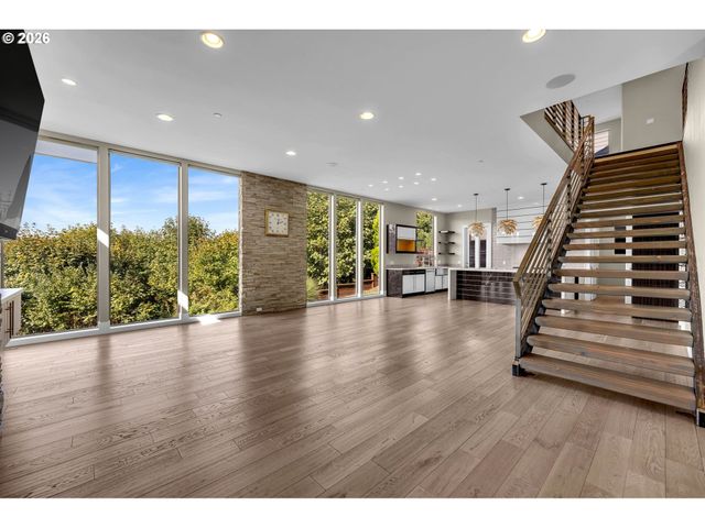 4645 N ADAMS St, Camas, WA 98607