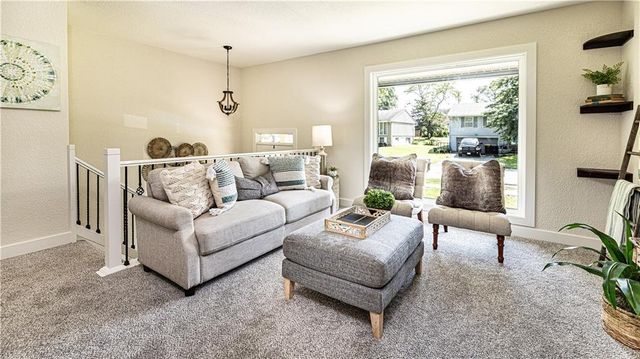 8406 E 93rd Terrace, Kansas City, MO 64138