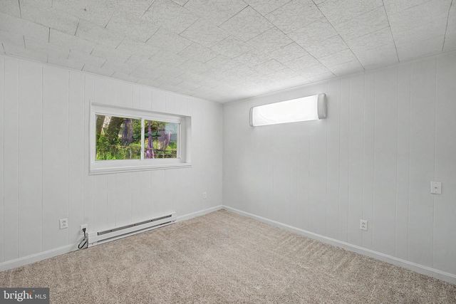 1504 RIDGEVIEW LN, Harrisburg, PA 17110