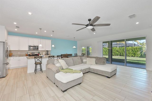 5839 SILVER SUN DRIVE, Apollo Beach, FL 33572