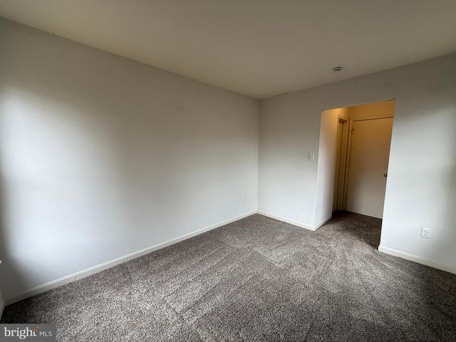 227 BEND FARM RD, Fredericksburg, VA 22408