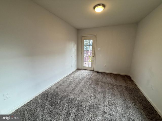 227 BEND FARM RD, Fredericksburg, VA 22408