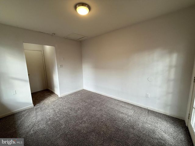 227 BEND FARM RD, Fredericksburg, VA 22408