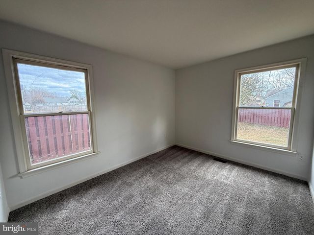 227 BEND FARM RD, Fredericksburg, VA 22408