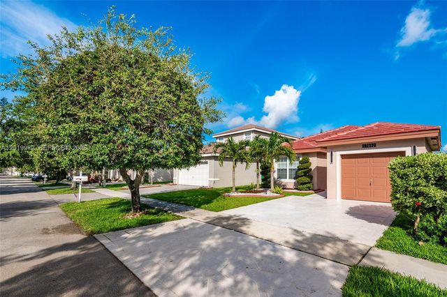 17992 SW 29th Ln, Miramar, FL 33029