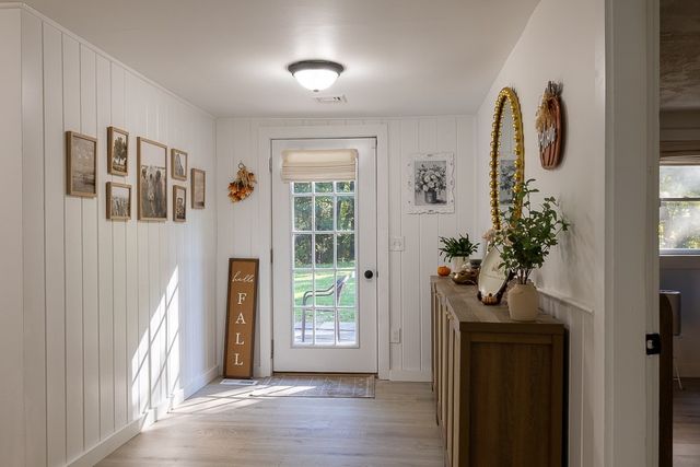 172 Holliston St, Medway, MA 02053