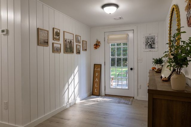 172 Holliston St, Medway, MA 02053