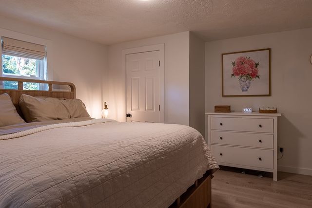 172 Holliston St, Medway, MA 02053
